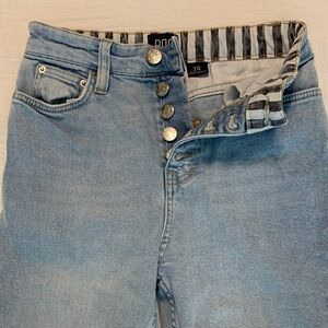 Urban outfitters BDG girlfriend jeans size 24